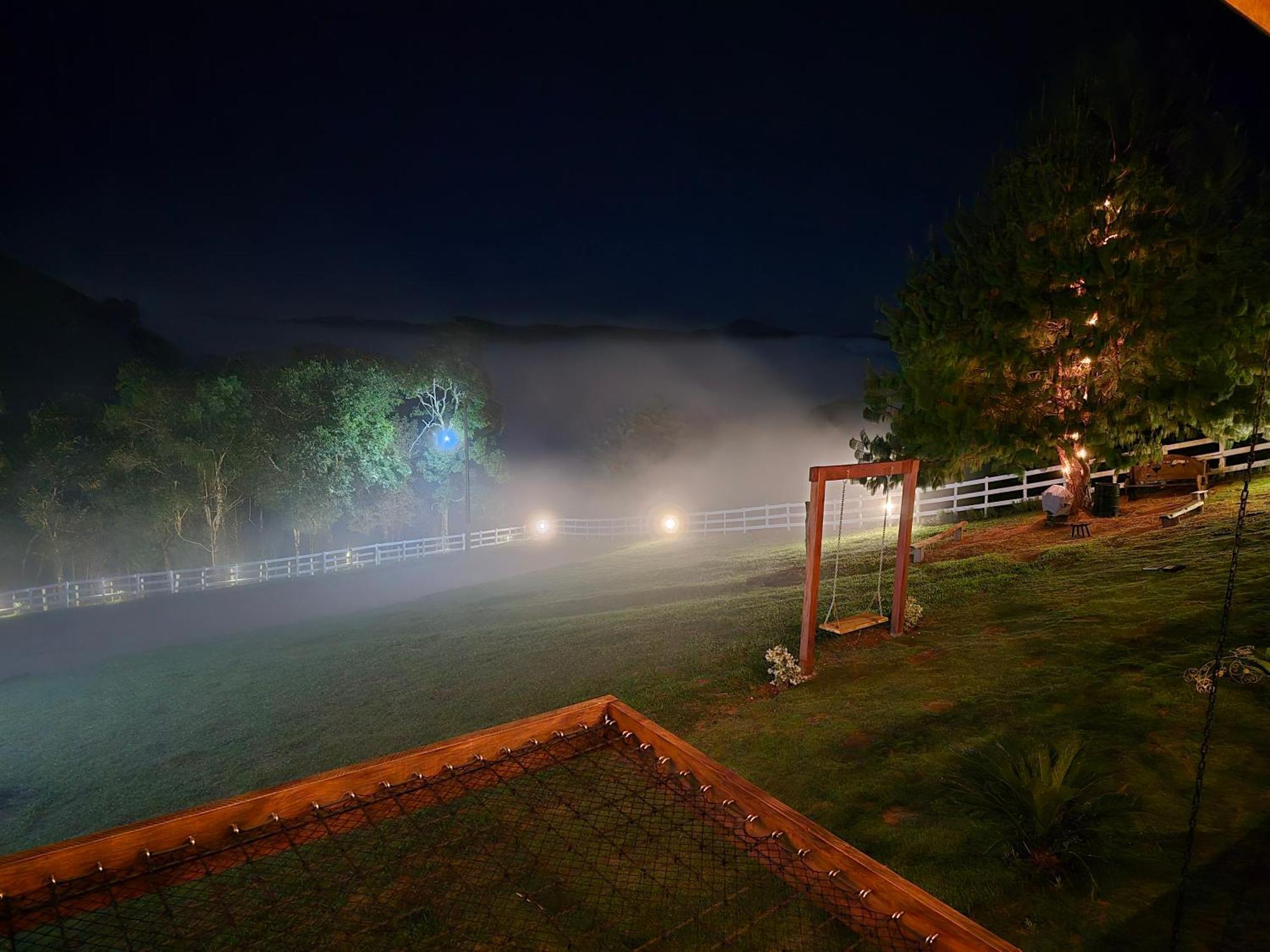 Quintal Oliveiras 山林小屋