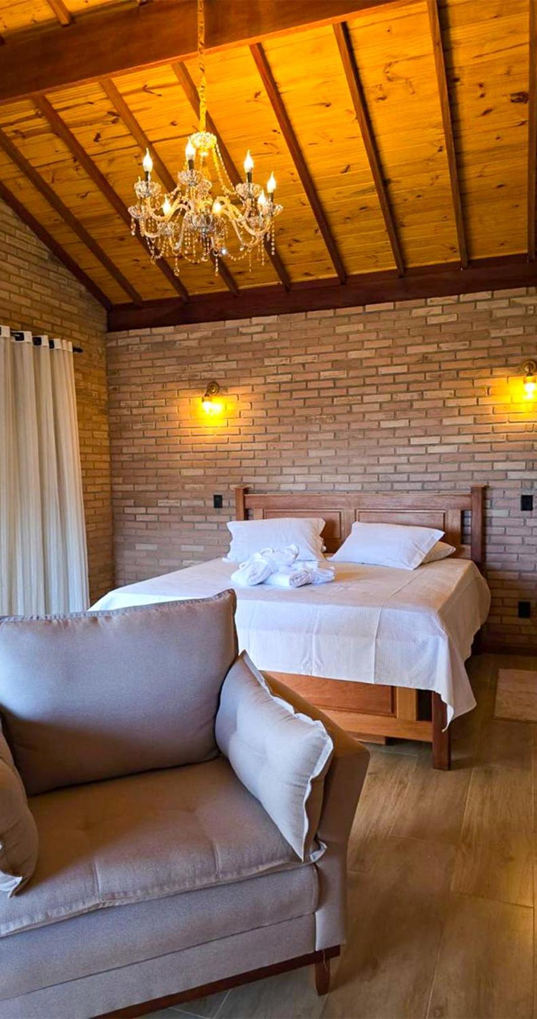 Quintal Oliveiras 山林小屋