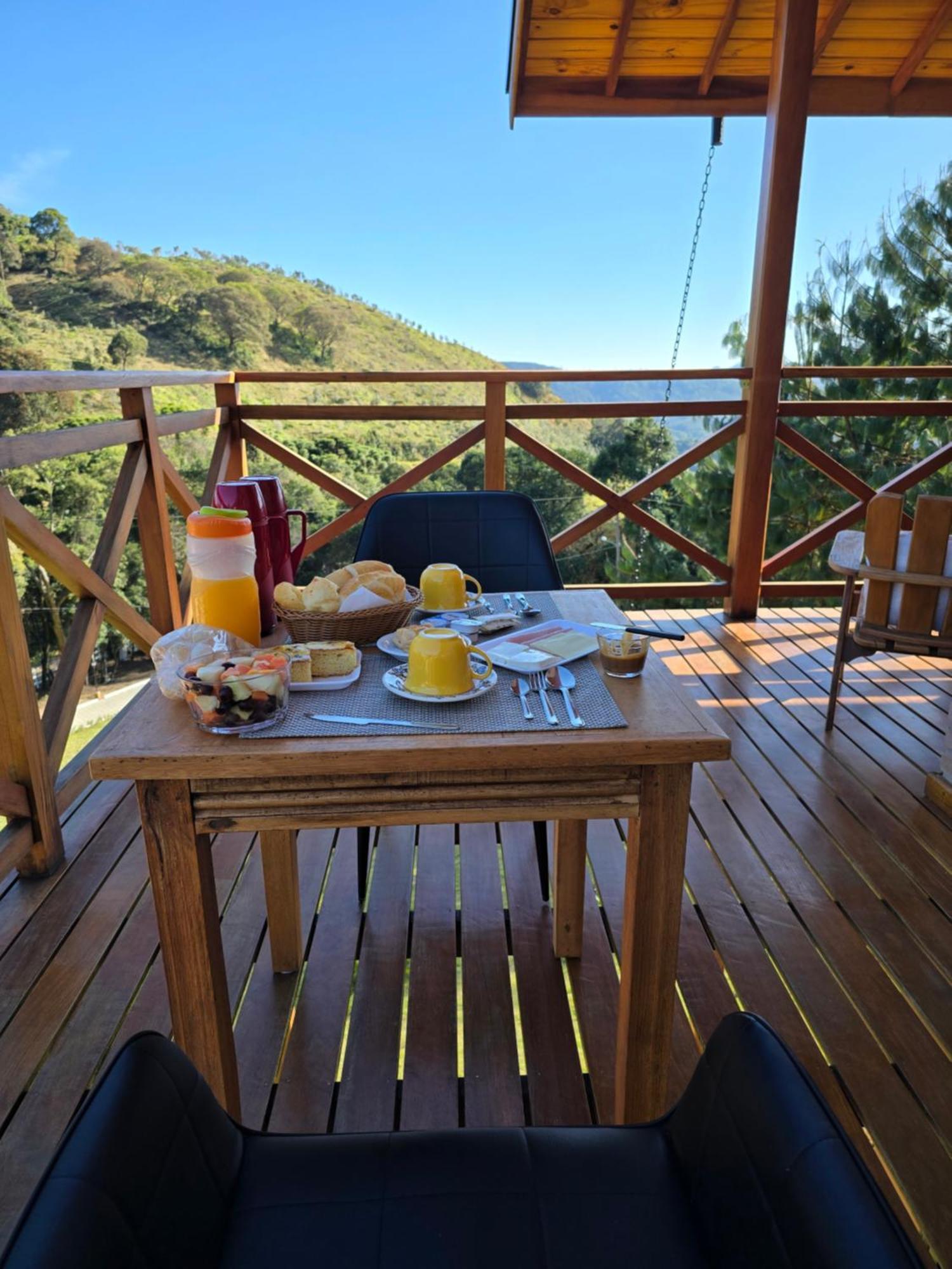 Alojamento de Turismo Selvagem Quintal Oliveiras *