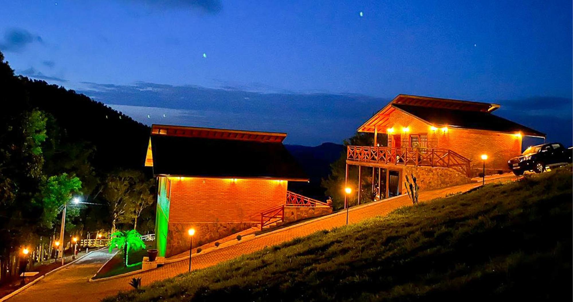 Alojamento de Turismo Selvagem Quintal Oliveiras *
